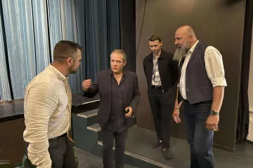 Színházi találkozó.