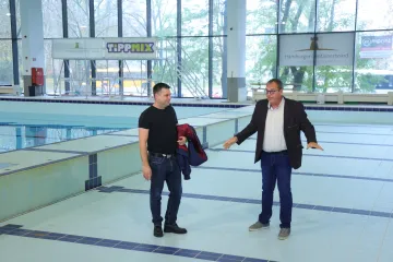 Fabó Éva Sportuszoda felújítás.