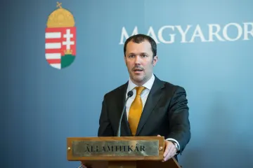Hírkép: Elindult a Kormányinfo