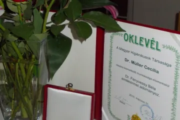 Hírkép: Fenyvessy Emlékéremmel tüntették ki  dr. Müller Cecília megyei tisztifőorvost