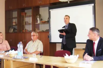Hírkép: Nemzetközi újvárosok konferencia a 65 éves Dunaújvárosban