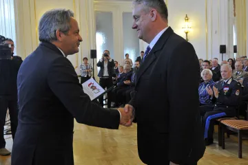 Hírkép: Dr. Simon László kitüntetése