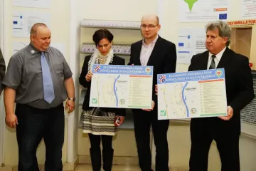 Hírkép: Defibrillátort adtak át az egyetemen