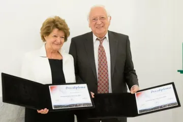 Hírkép: Átadták a Dunaújváros Díszpolgára kitüntető címeket
