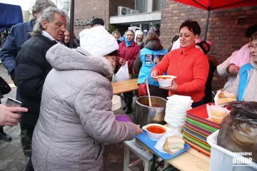 Hírkép: Meleg étel a rászorulóknak