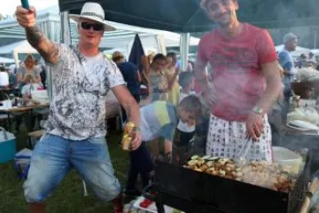 Hírkép: Duna-parti grillpartin az egész város