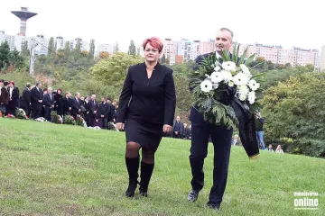 Hírkép: "Isten hozzád szabadságom keresztfája"