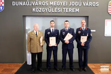 Hírkép: Átadták a Dunaújváros Közbiztonságáért díjat