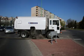 Hírkép: Takarítógép a város útjain