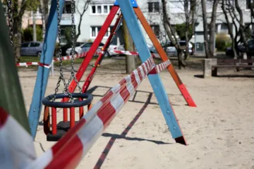 Hírkép: A korlátozások enyhítése nem azt jelenti, hogy elmúlt a veszély!