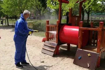 Hírkép: Újra nyitva a játszóterek