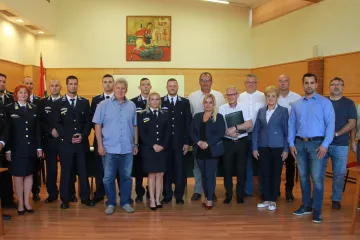 Hírkép: A Rendőrkapitányságra látogattak a képviselők