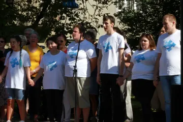 Hírkép: A "Ragyogj kékben!" Ligeti kavalkáddal zárult a Jószoli ünnepi programsorozata