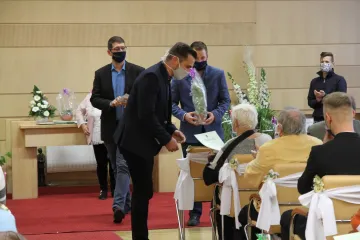 Hírkép: A lakosságnak köszönhetően idén is virágba borult a város