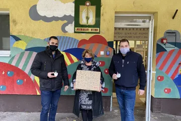 Hírkép: Apró gesztussal hálálták meg kitartásukat