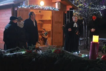 Hírkép: Az öröm gyertalángja is világít