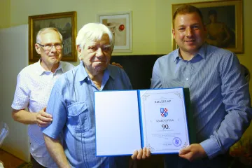 Hírkép: Több évtizede Dunaújvárosban 