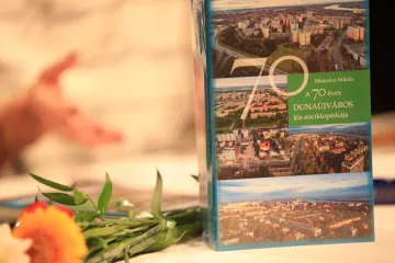 Hírkép: A József Attila Könyvtárban kapható Miskolczi Miklós könyve