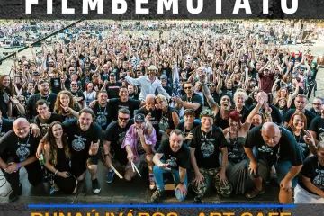 Hírkép: Idén Dunaújváros adott otthont Közép-Európa legnagyobb rockzenei flashmobjának