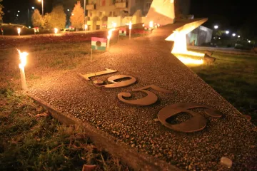 Hírkép: "Pentele nem alkuszik, Dunaújváros nem felejt!"