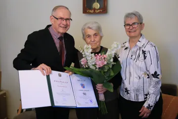 Hírkép: 90 év szép idő