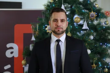 Hírkép: Pintér Tamás: Mintegy 10 ezer dunaújvárosi nyugdíjas számíthat az önkormányzat karácsonyi ajándékára