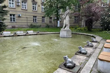 Hírkép: Újra csobognak a város szökőkútjai