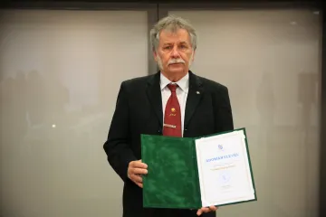 Hírkép: Schneider László érdemelte idén a „Dunaújváros Ifjúságáért” díjat