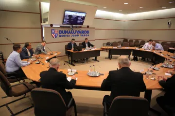 Hírkép: A szolgáltatóváltással háromszáz milliót spórolhatunk