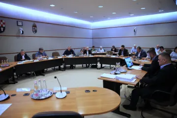 Hírkép: Személyi kérdések, beszerzések, fejlesztések a közgyűlés napirendjén