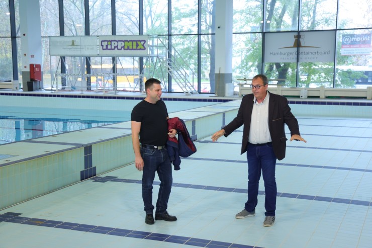 Fabó Éva Sportuszoda felújítás.