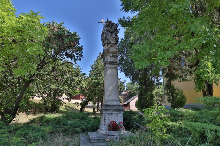 Szentháromság-szobor