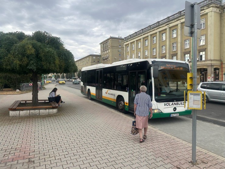 Buszmegálló