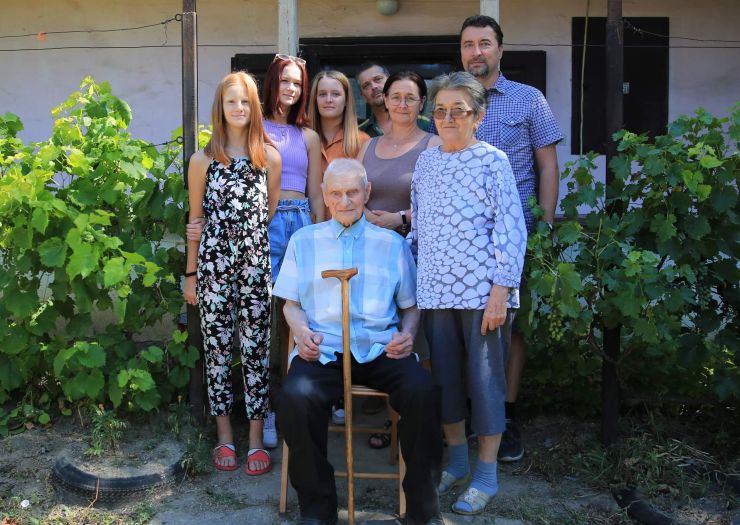 101 évesen is a kert élteti